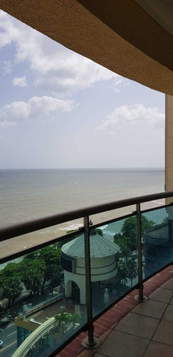 Imagen 13 de 19 de Apartamento Amueblado Con Vista Al Mar