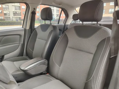 Renault Logan 1.6 Privilege / Intens