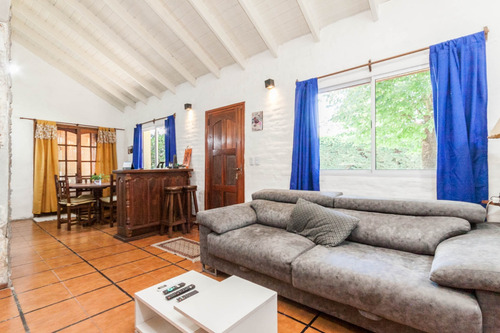Encantadora Casa En La Martona