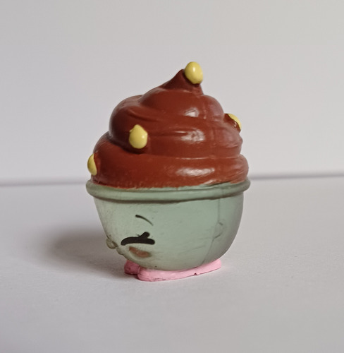 Mini Figura Shopkins Heladito Chocolate (Usado)