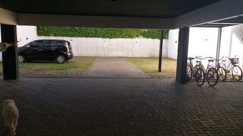 Imagen 27 de 30 de Venta Cochera Semicubierta En Olivos