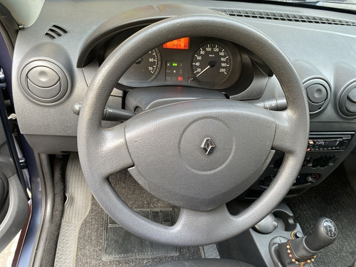 Imagen 17 de 25 de Renault Logan Familier 2012