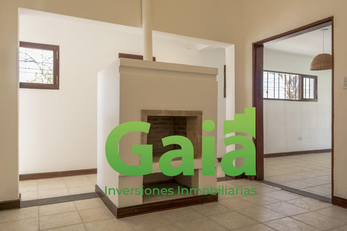 Casa En Venta Barrio San Carlos Zona Sur 3 Dorm