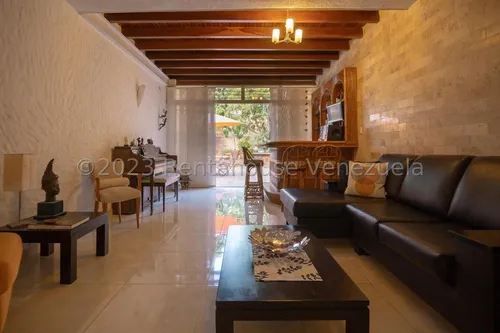 Casa En Venta En Macaracuay Yf
