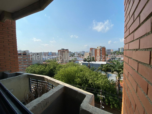 Maritza Lucena Tiene En Venta Apartamento En Zona De Alta Revalorización Del Este De Barquisimeto, #25-18802, Privado Con Vigilancia 24/7, Planta Eléctrica, Amplias Habitaciones, Cerca A Farmacias.