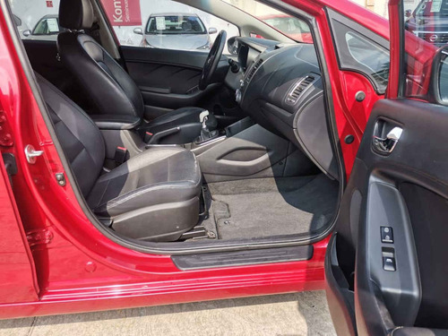 Imagen 11 de 15 de Kia Forte Hb 2018 5p Sx, Tm6, Piel, Qc, Ra-17