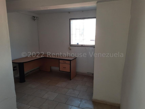 Imagen 2 de 14 de Leida Falcon Rentahouse Vende Edificio En La Candelaria Valencia 22-20232 Lf