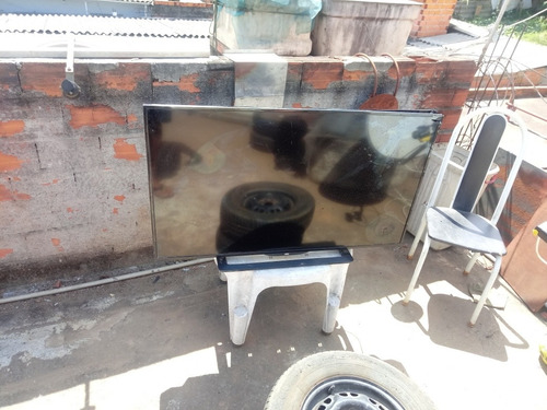 Imagem 1 de 3 de Tv Aoc Led 48 Para Retirada De Peças