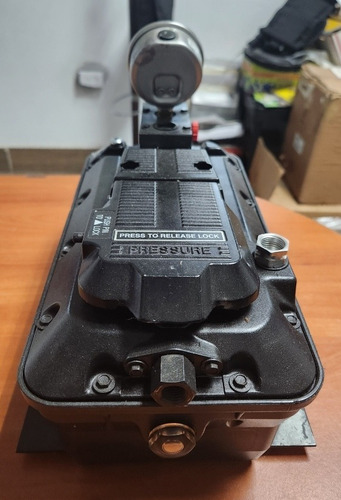 Enerpac Bomba Hidromeuatica 5000 Psi Pacg3002sb (Usado)