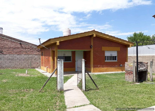 Casa + Departamento En Venta En Merlo,s.l.