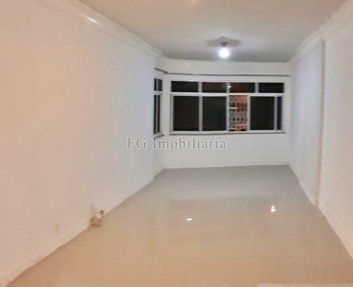 Imagem 1 de 15 de Apartamento No Humaitá - Caap30155