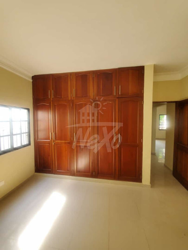 Casa Amplia En Venta, Santiago (jpc-225)
