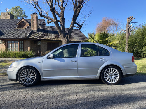 Volkswagen Bora 1.8 T Highline