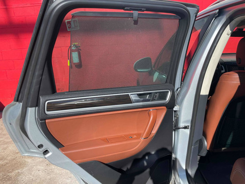 Imagen 7 de 14 de Volkswagen Touareg 2017 3.0 V6 Tdi At