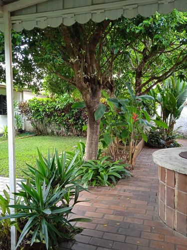 Venta De Linda Casa En La Boyera