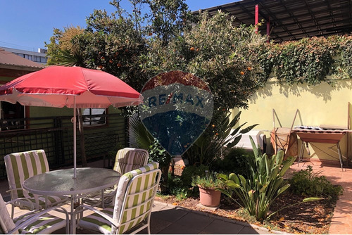 Imponente Casa En El Corazón De Ñuñoa