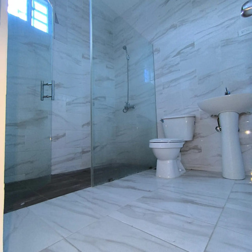 Apartamento De 2 Habitaciones Un Baño Sala Cocina Comedor Ar