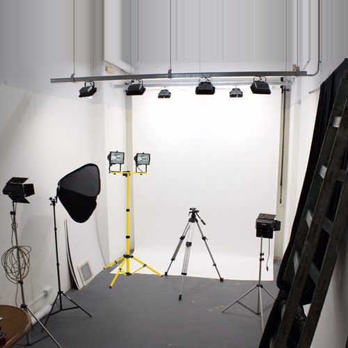 Tripode Extensible 1.85 Cm Capacidad 2 Reflectores Exterior