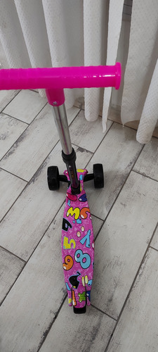 Monopatin Infantil 4 Ruedas Para Niños Niñas Con Luces Rosa