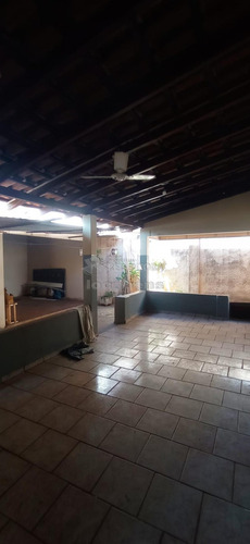 Imagem 2 de 10 de Casas - Ref: V19863