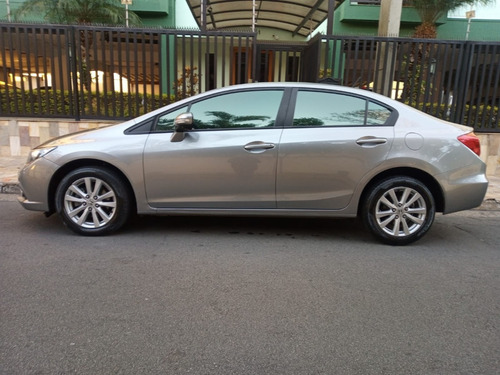 Imagem 8 de 16 de Honda Civic 2014