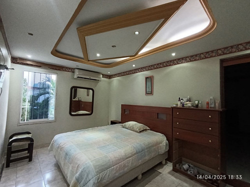 Casa, Urbanización Colinas De Betania Semi Amoblada