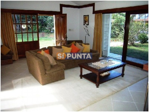 Imagen 1 de 9 de Casa En Venta - Playa Mansa