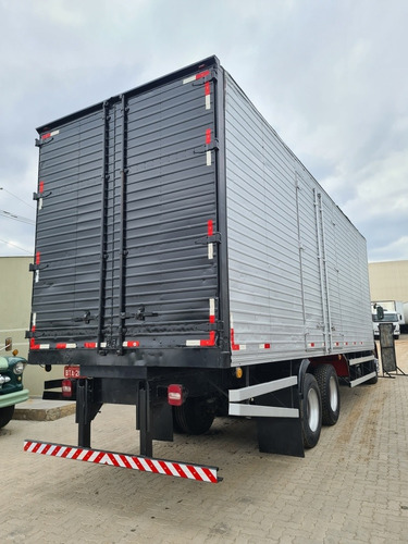 Imagem 4 de 11 de Vw 16220 6x2 Ano 1997 Bau 8,50mts Porta Lateral Truck