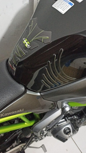 Imagem 11 de 12 de Kavazaki Z900