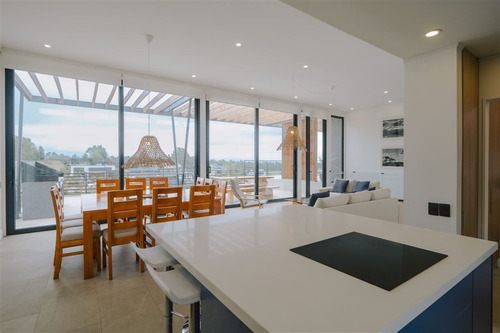 Moderna Y Nueva Casa En Condominio Polo De Maitencillo