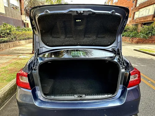 Subaru Legacy 3.6r Eyesight