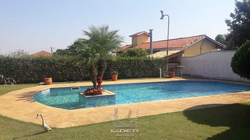 Chácara Com Piscina. Cond. Porteira Fechada Vargem - Ch0027-1