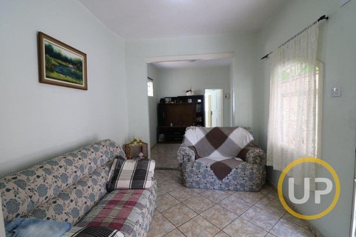 Imagem 2 de 15 de Casa Em Califórnia - Belo Horizonte, Mg - 8637