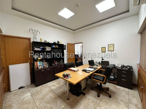 Sq Oficina En Venta En Los Palos Grandes D25-22452s