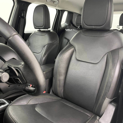 Imagem 10 de 11 de Jeep Renegade 1.8 16v Flex Longitude 4p Automático