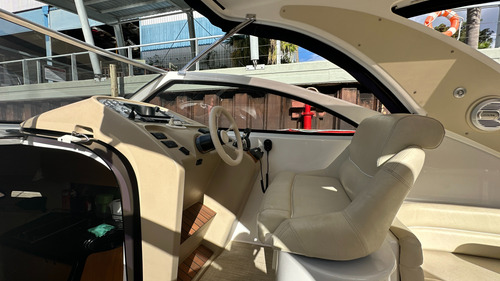 Segue 32 Gt / 2016 / Volvo D4-300 / Mooney Embarcaciones