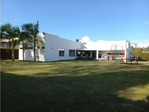 Encantadora Finca En Venta Llanogrande
