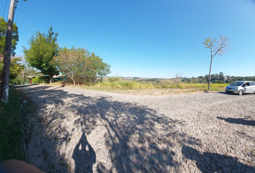Terreno Com Fundo Para A Represa