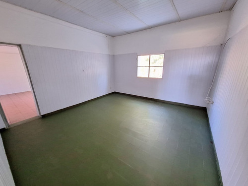 Casa Con 3 Dormitorios (a 1 Km De Camino Uruguay)