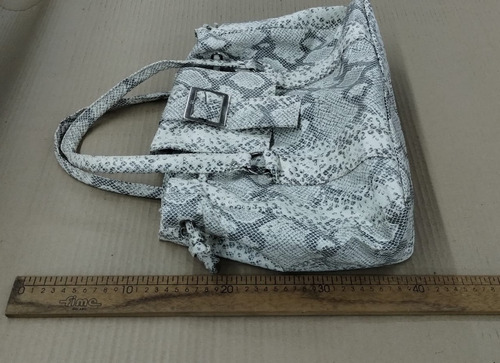 Cartera Reptil Grande 30x40 Como Nueva, Bien Cuidada!!!! Reptil Reptil Metal Reptil (Usado)