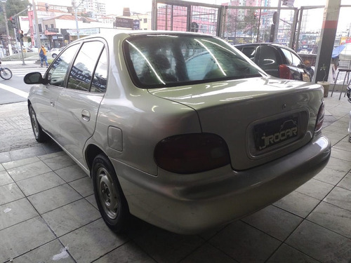 Imagem 6 de 11 de Hyundai Accent 1.5 Gls Sedan 16v