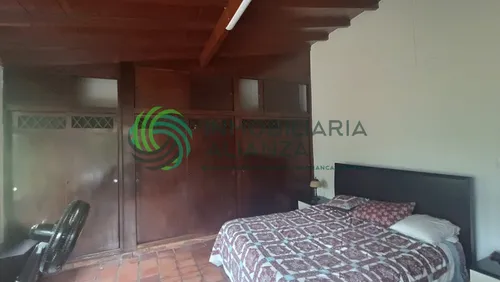 Casa En Venta En Lagos Del Cacique. Cod V61450