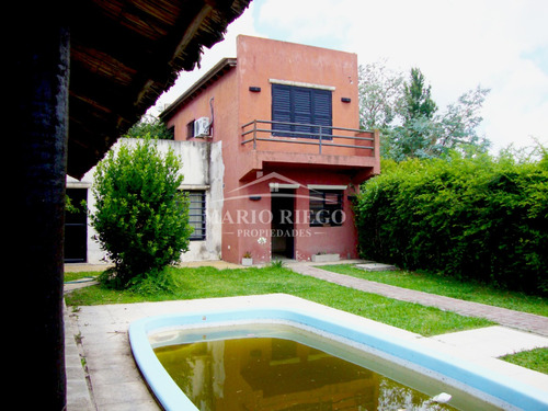 Venta Excelente Casa Con Pileta Y Quincho Con Parrilla General Las Heras