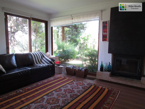 Impecable Casa En Venta De 4 Dorm + Estar En Las Condes