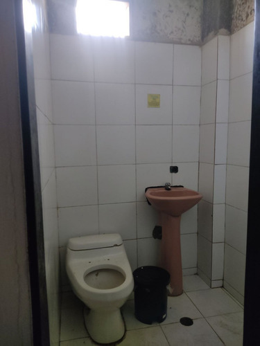 Imagen 14 de 17 de Venta De Local Comercial En C C Costa Atlántica. Av Atlántico, Puerto Ordaz