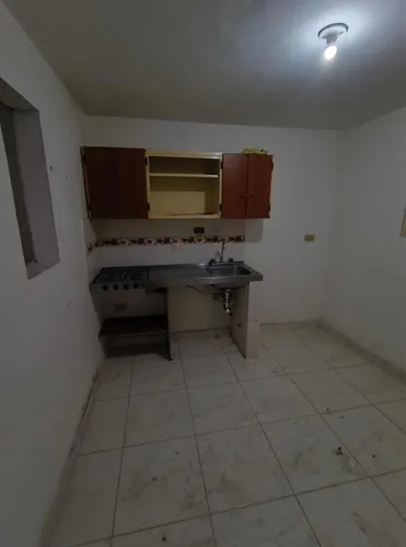 Casa Dividida En 2 Apartaestudios