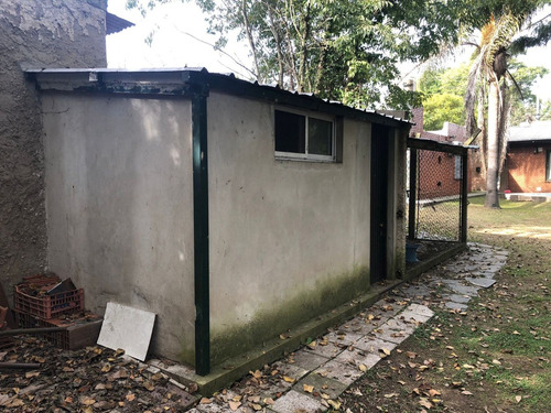 Hermosa Casa Con Pileta En Plátanos