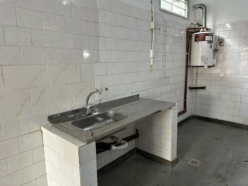 Venta Local C/ Gas Villa Tesei Hurlingham