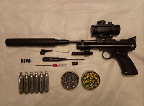 Pistola Crosman 2240 5.5 Co2 C/ Red Dot Supressor Lanterna