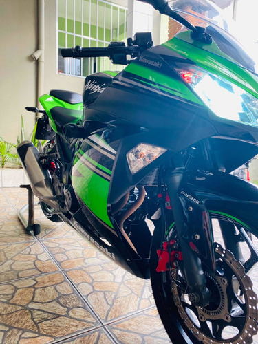 Imagem 4 de 9 de Kawasaki Ninja 300 Abs